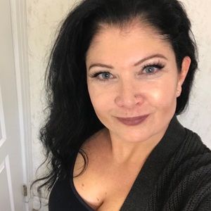 Meet your Posher, Diana